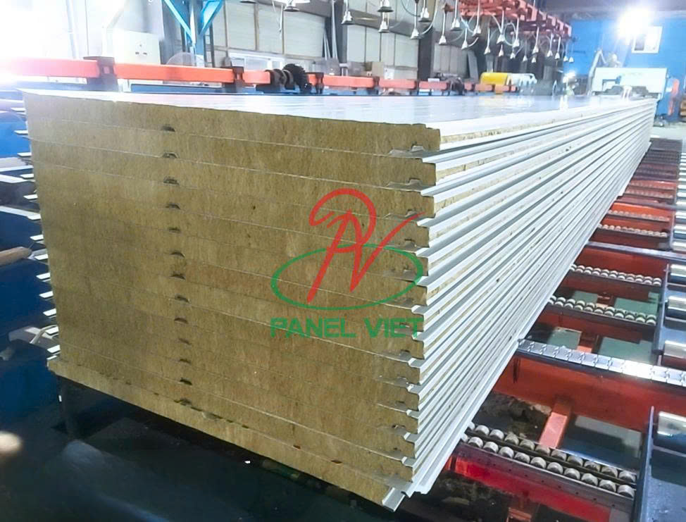 thi công panel rockwool đúng cách