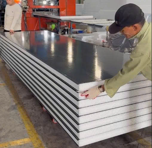 Nâng cấp nhà xưởng bằng panel cách nhiệt