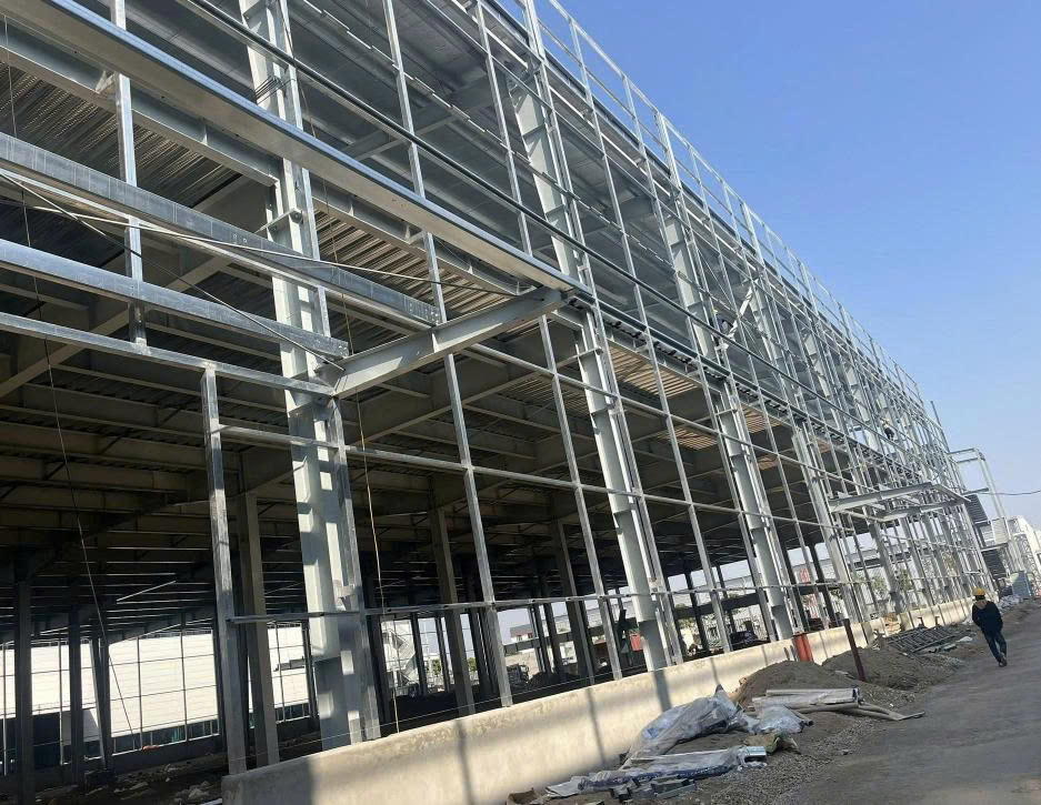 thi công vách panel kho xưởng